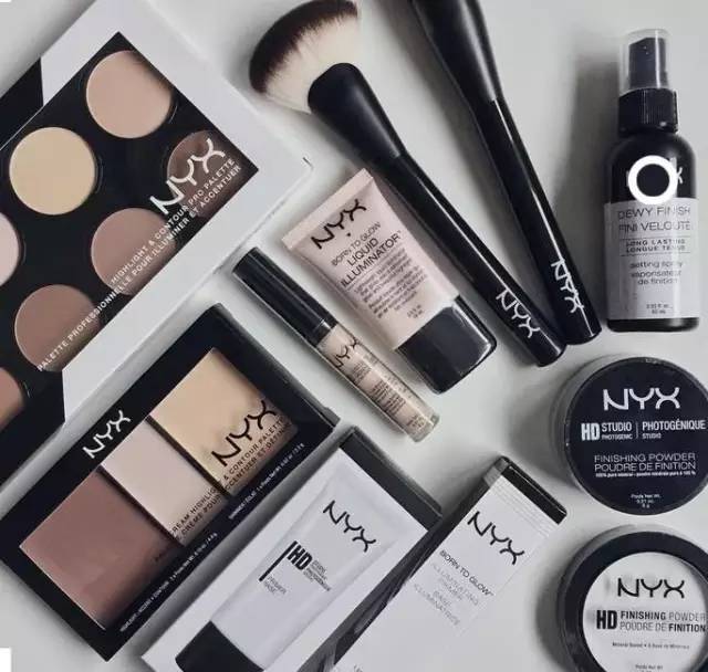 在世界中心呼唤爱